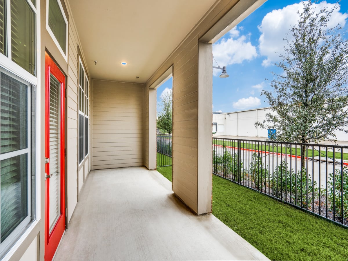 Wallis and Baker Apartments Luxury Apartments Grapevine, TX Townhomes